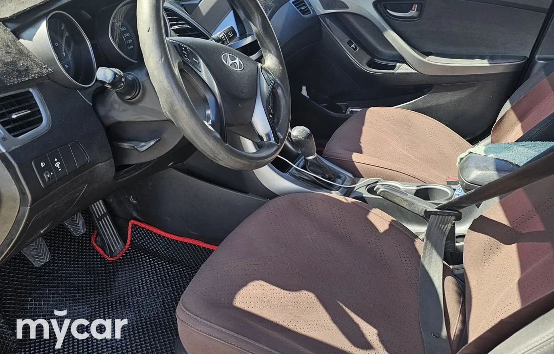 Hyundai Elantra 2014