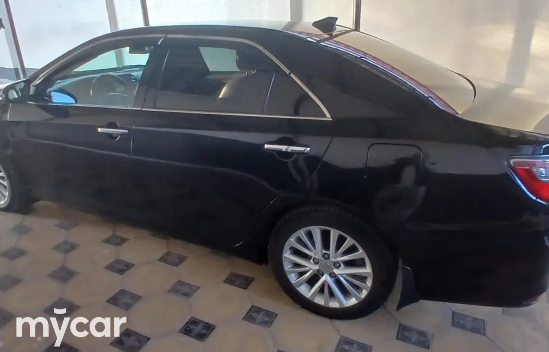 Toyota Camry 2014