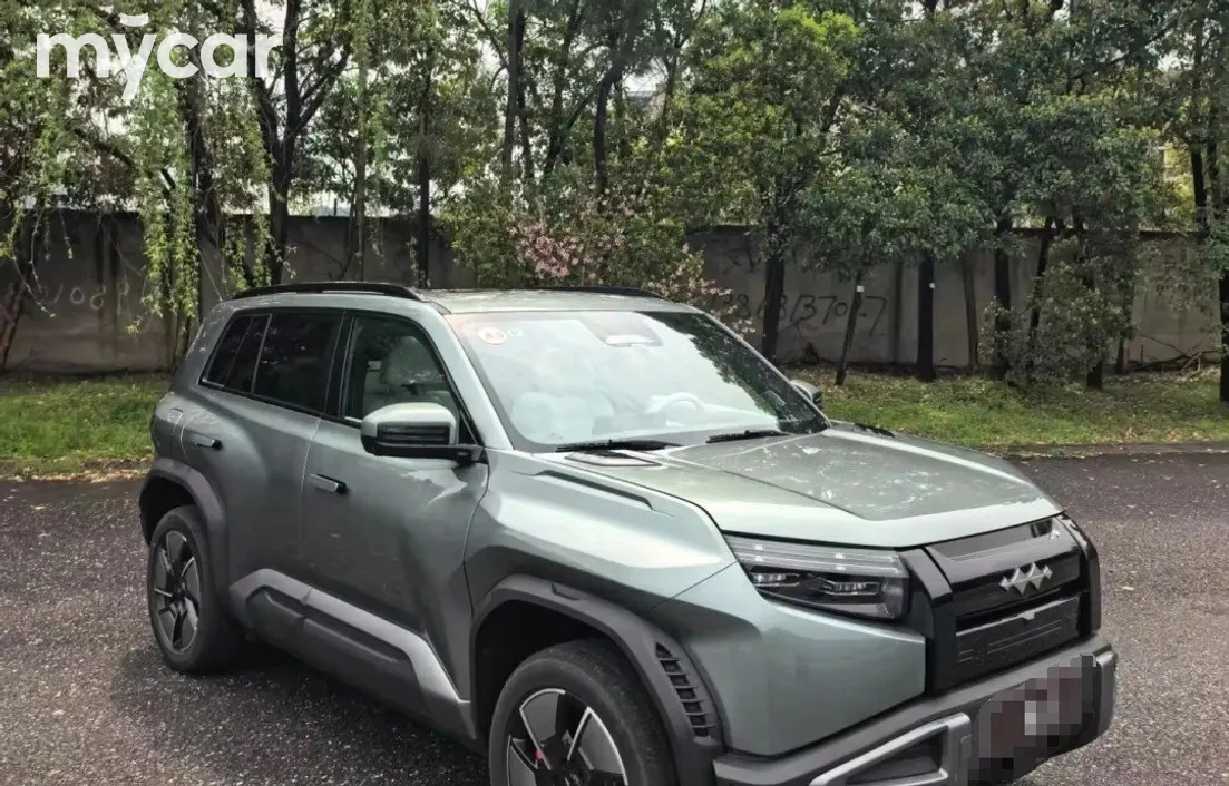 BYD FangChengBao Leopard Titanium 3 2025