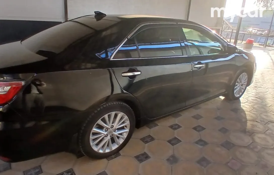 Toyota Camry 2014
