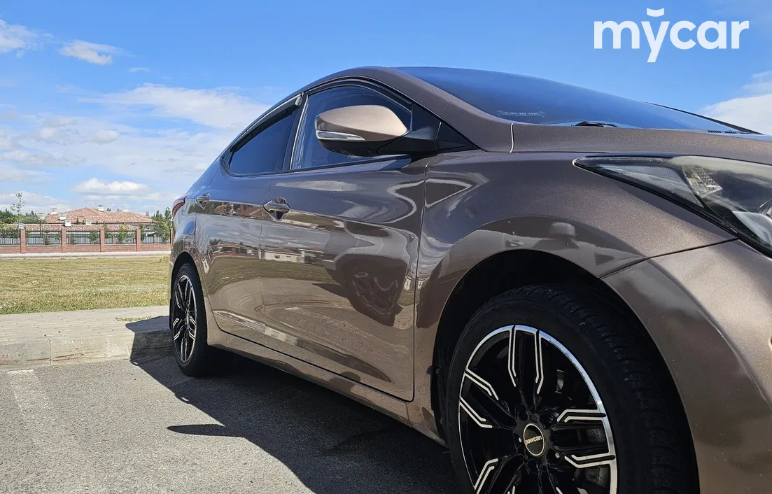 Hyundai Elantra 2014