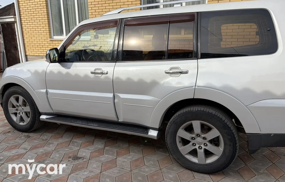 Mitsubishi Pajero 2007