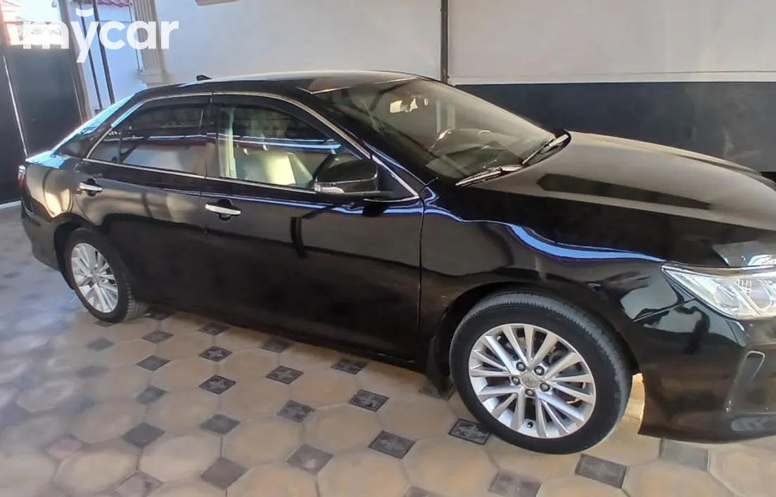 Toyota Camry 2014