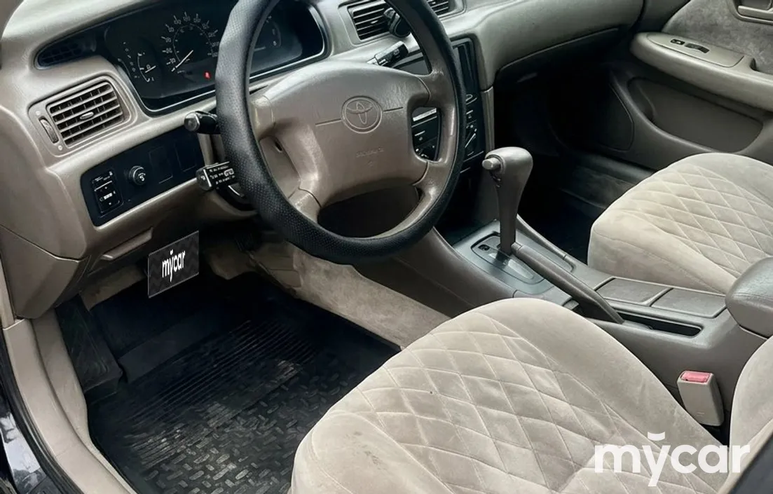 Toyota Camry 2000