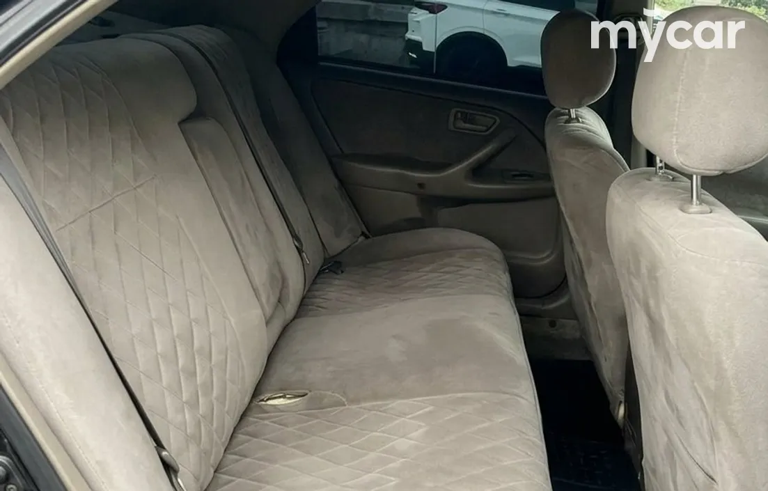 Toyota Camry 2000