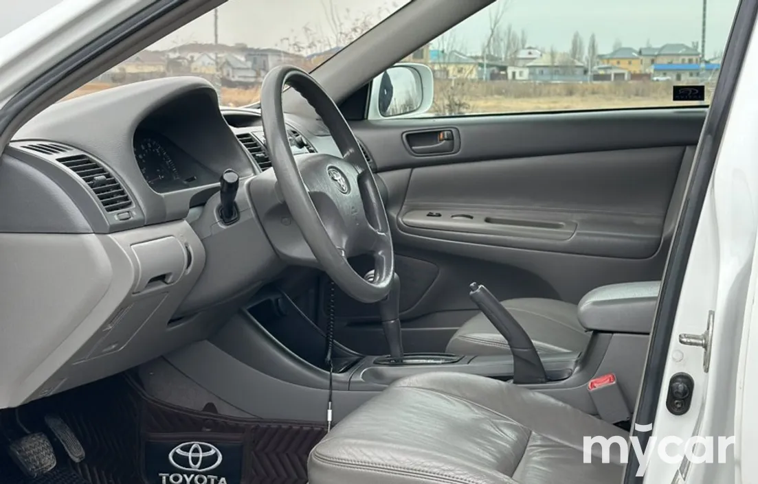 Toyota Camry 2004