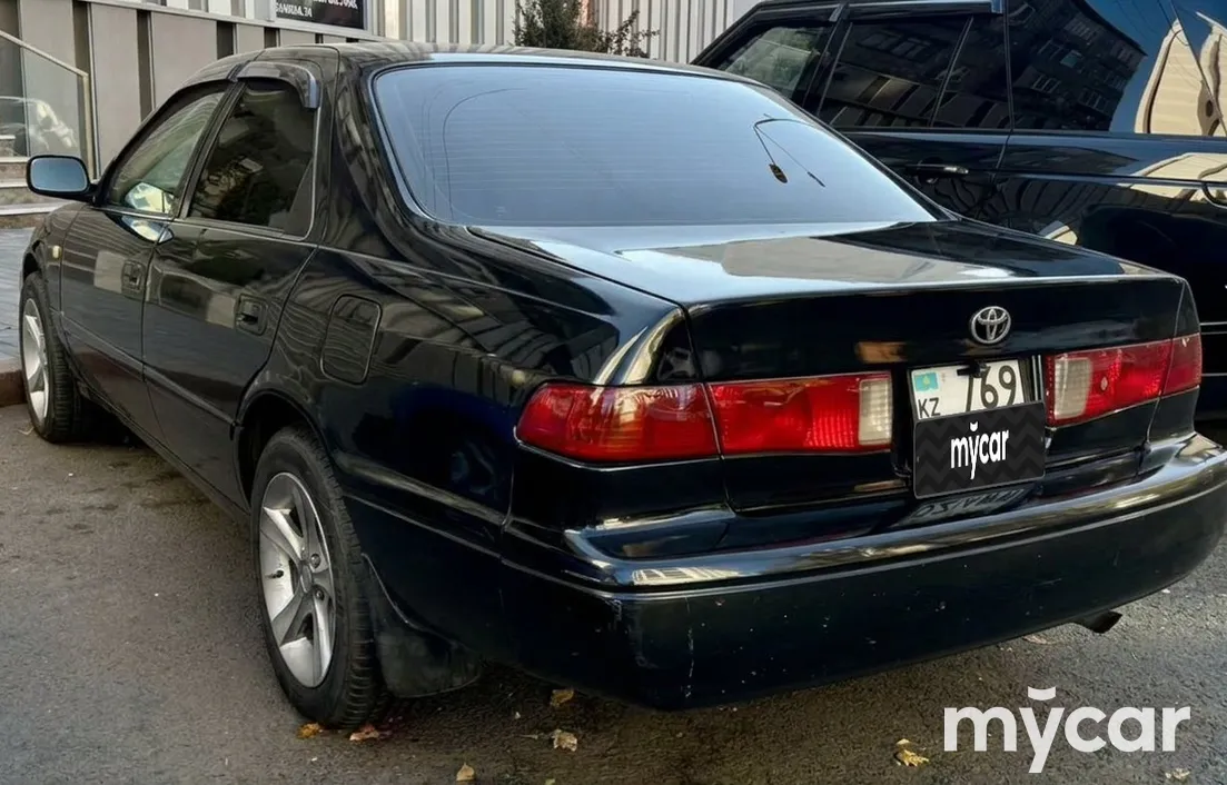 Toyota Camry 2000