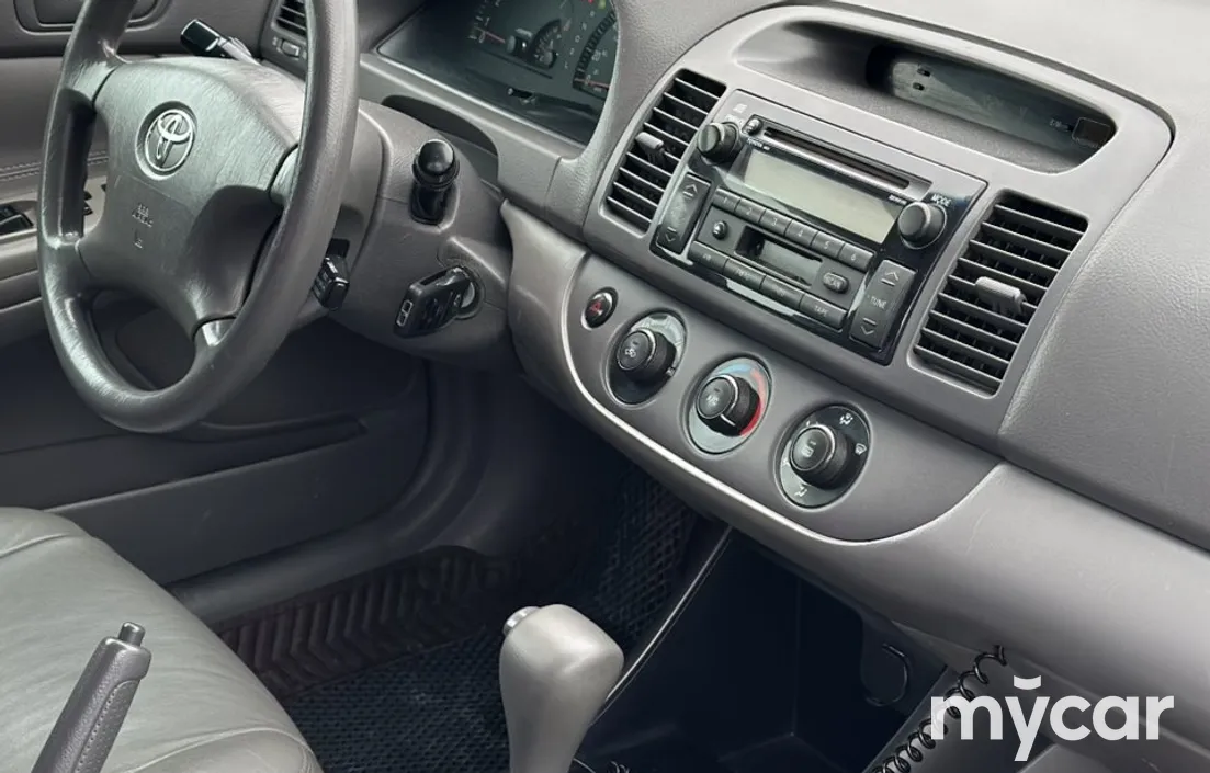 Toyota Camry 2004