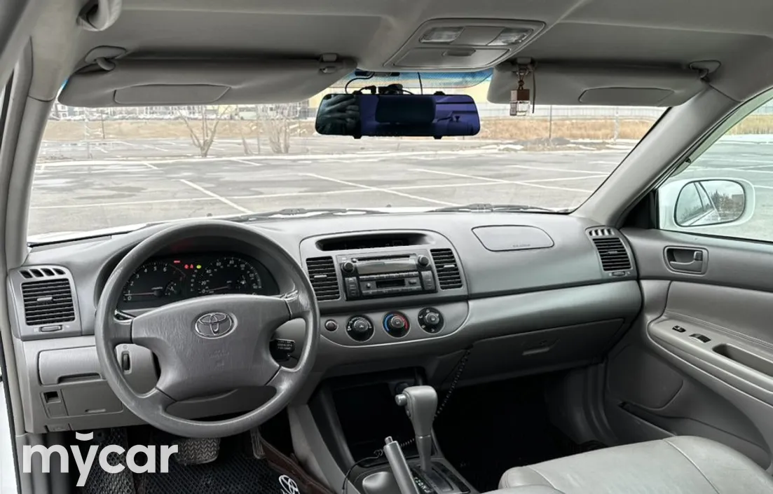 Toyota Camry 2004