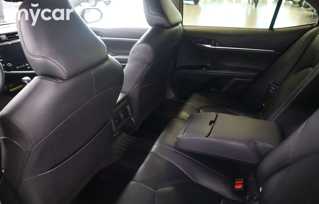 Toyota Camry 2020