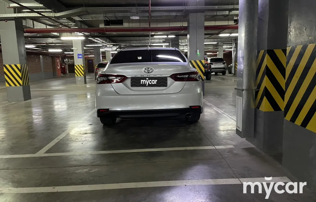 Toyota Camry 2024