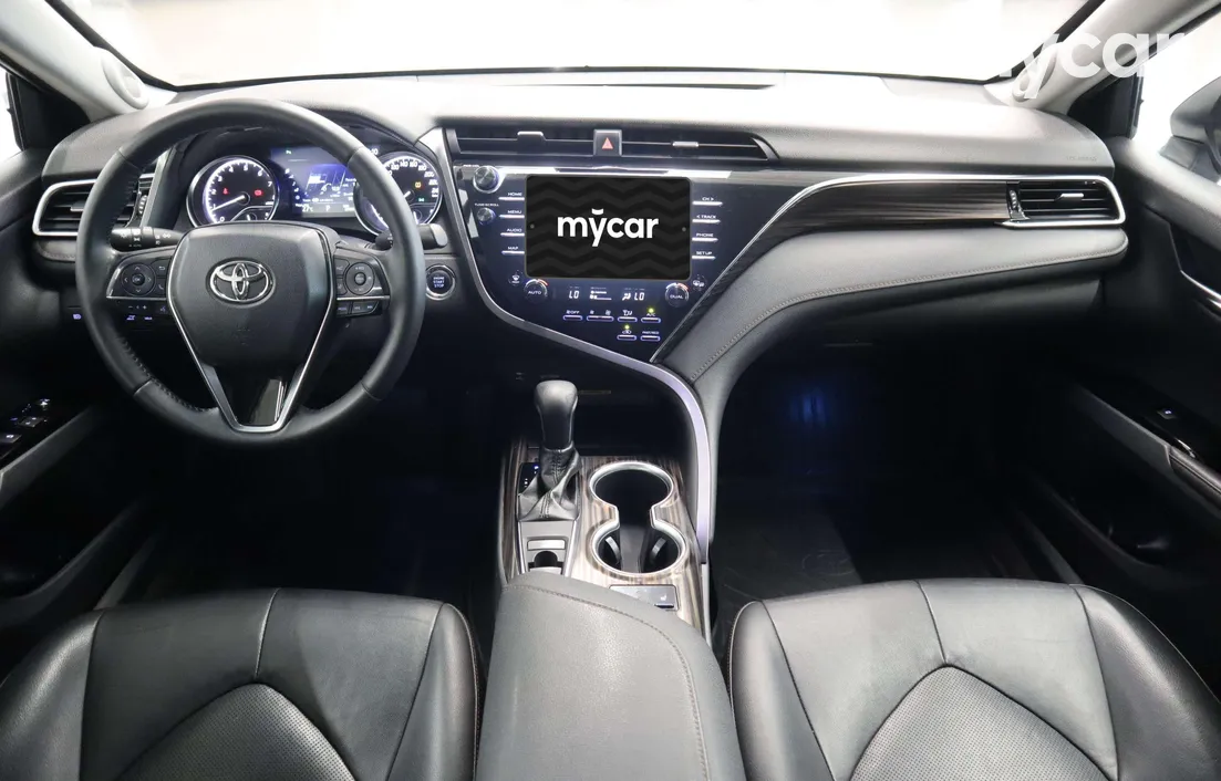 Toyota Camry 2020