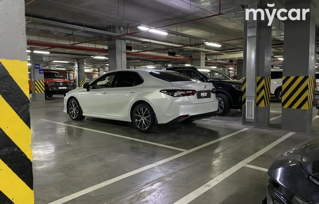 Toyota Camry 2024