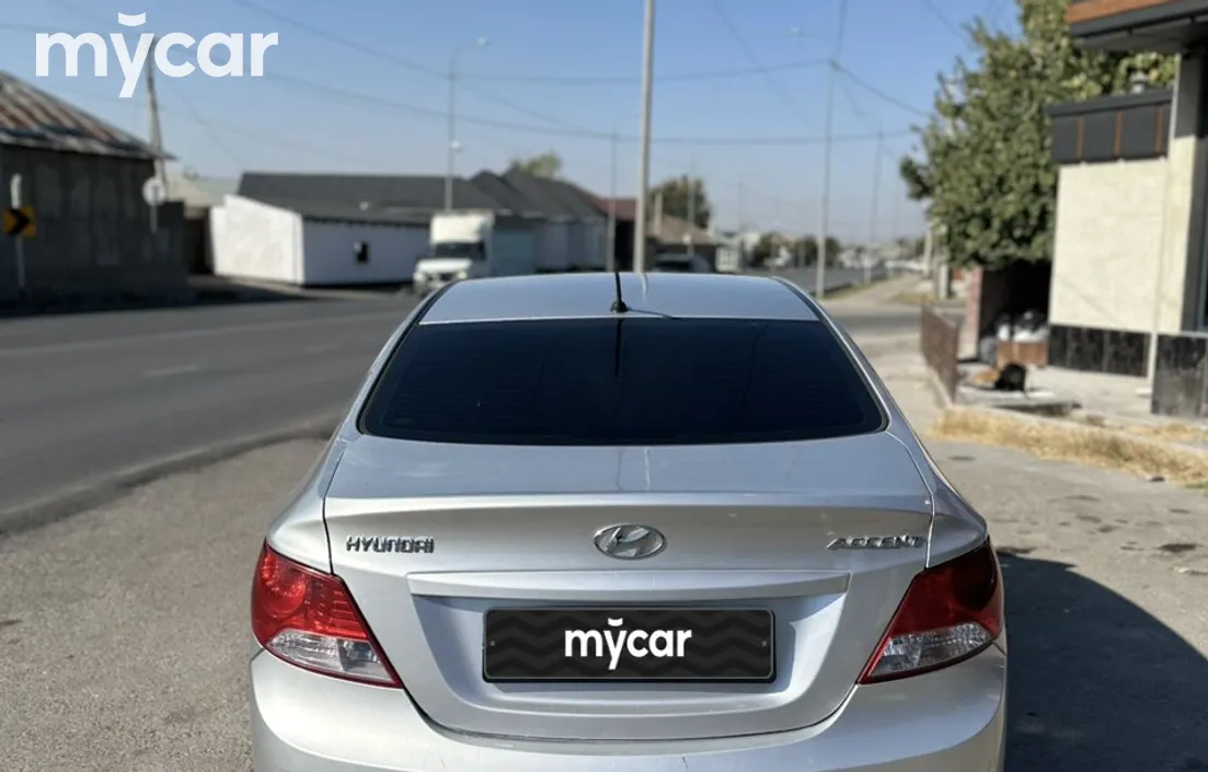 Hyundai Accent 2014