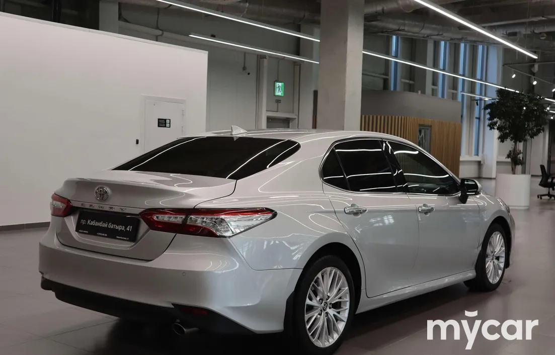 Toyota Camry 2020