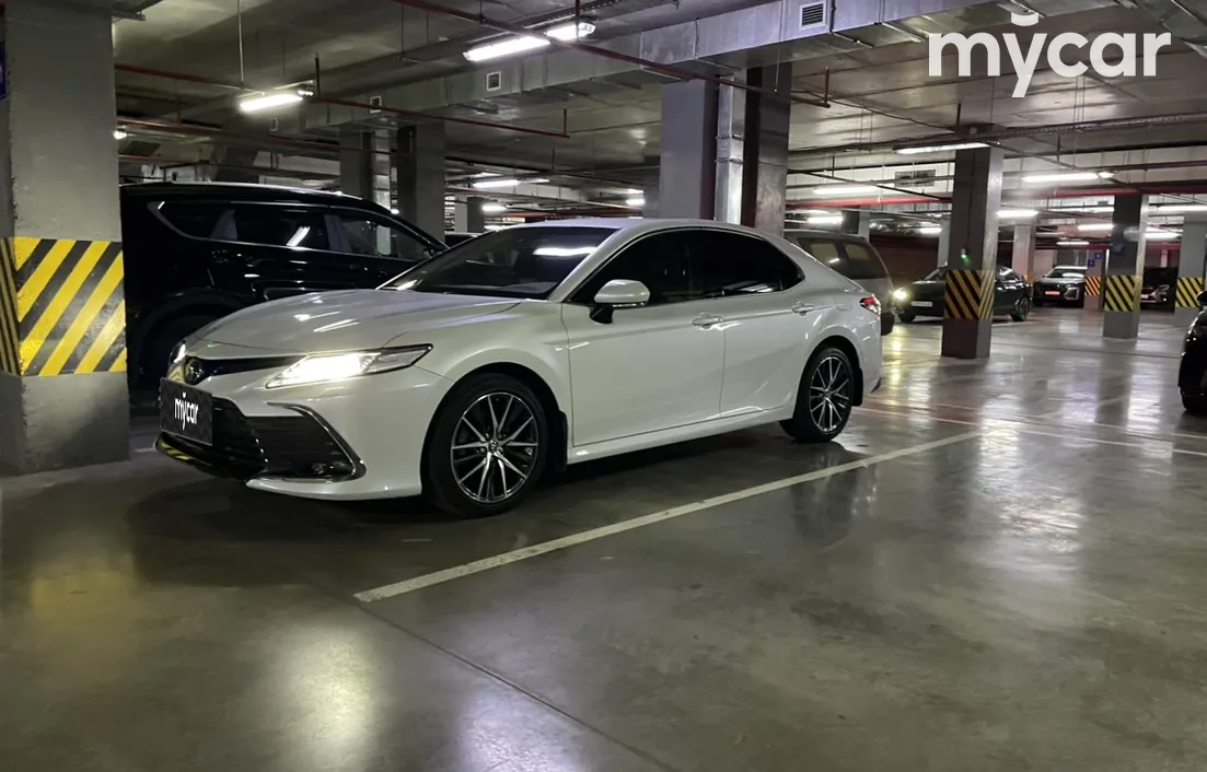 Toyota Camry 2024