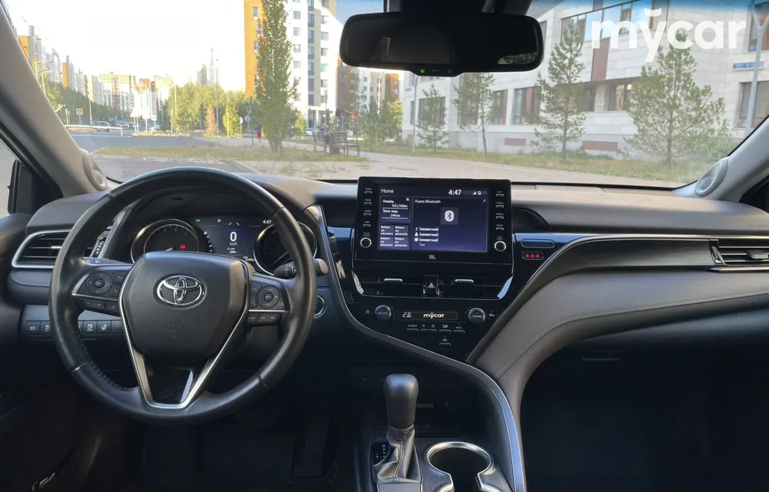 Toyota Camry 2024