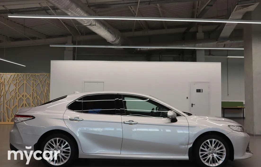 Toyota Camry 2020
