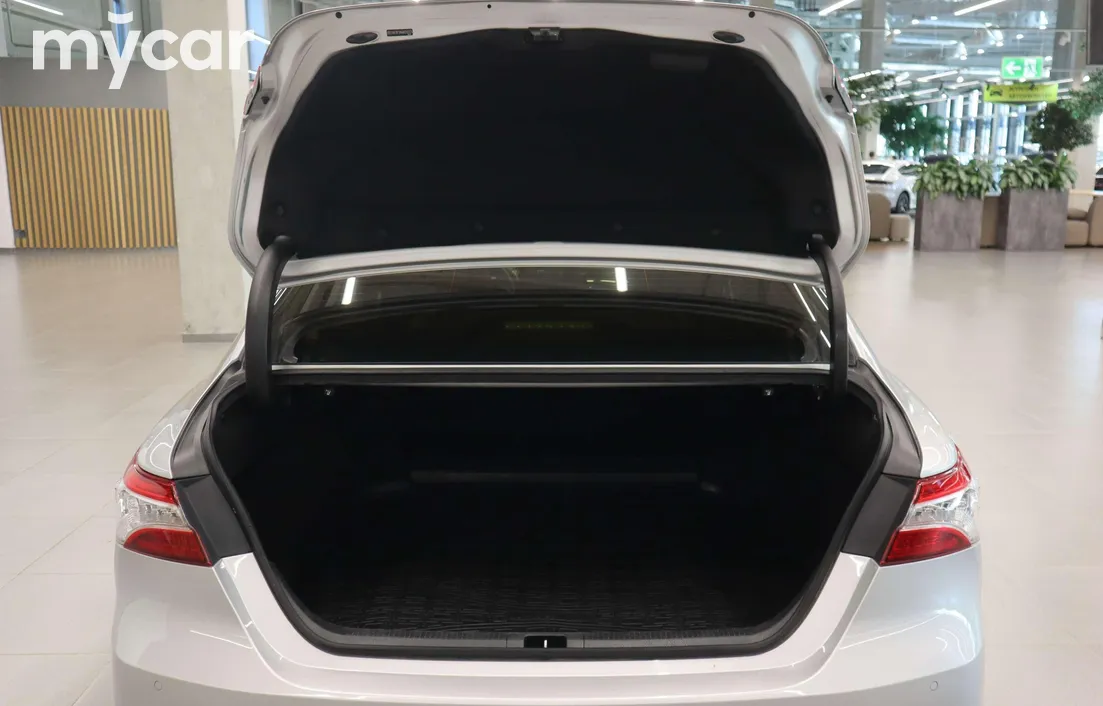 Toyota Camry 2020