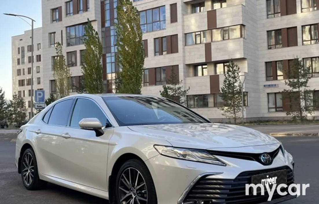 Toyota Camry 2024