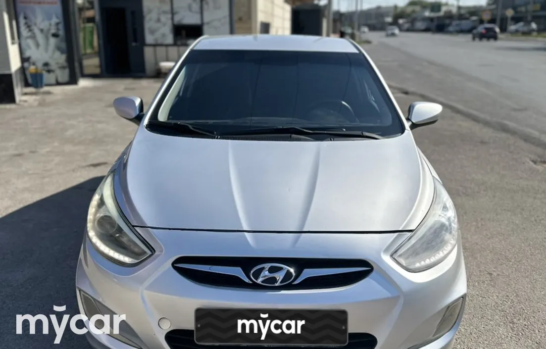 Hyundai Accent 2014