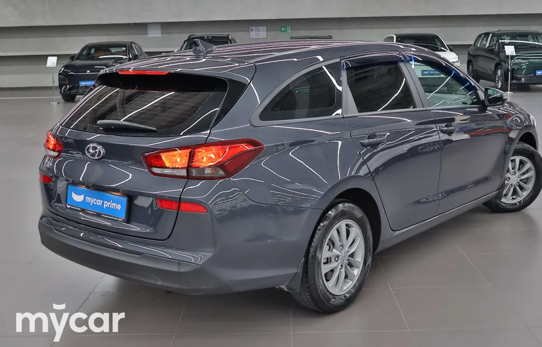 Hyundai i30 2022