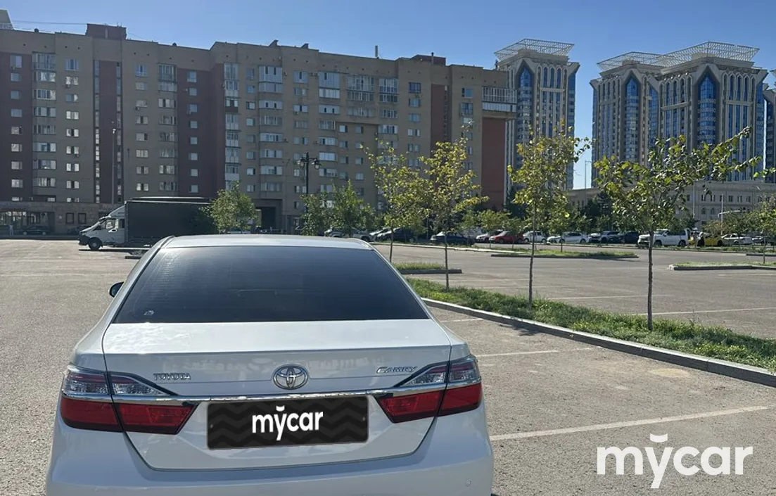 Toyota Camry 2016