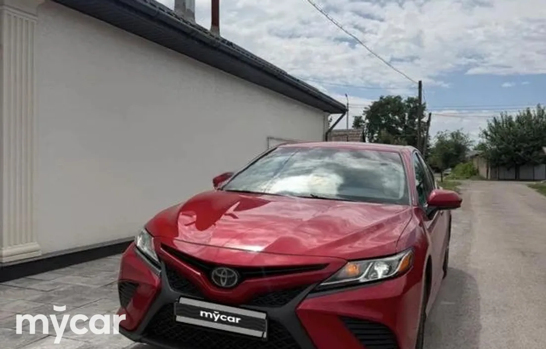 Toyota Camry 2020