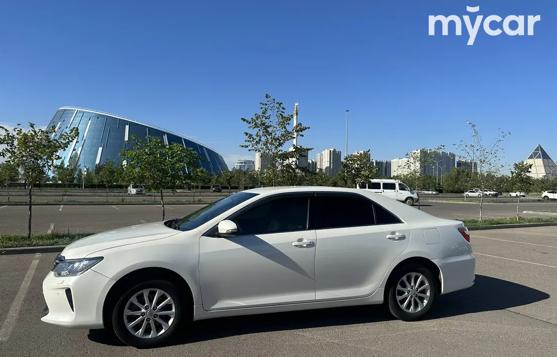 Toyota Camry 2016