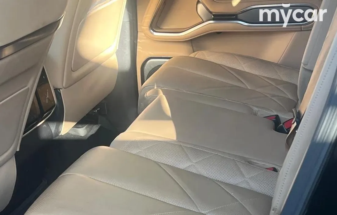 BYD FangChengBao Leopard 8 2025