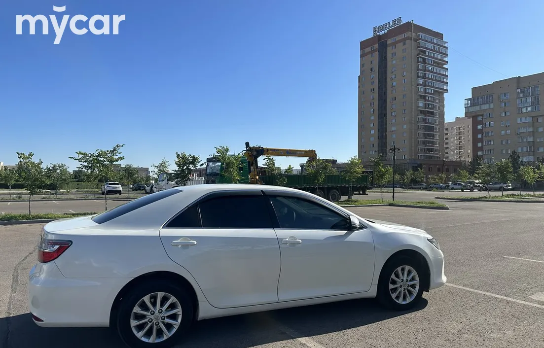 Toyota Camry 2016