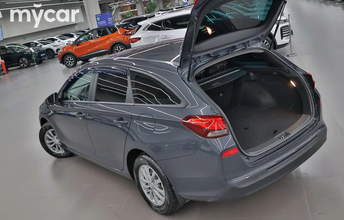 Hyundai i30 2022