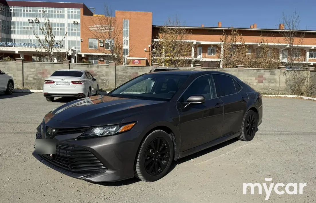 Toyota Camry 2019
