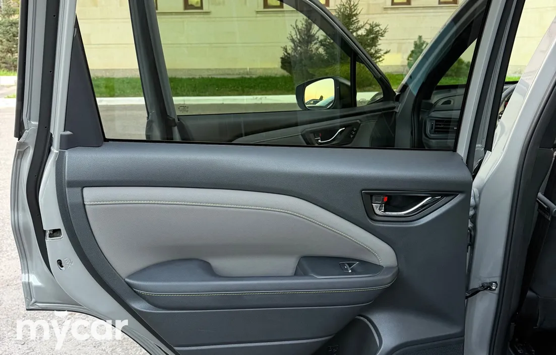 Subaru Forester 2025