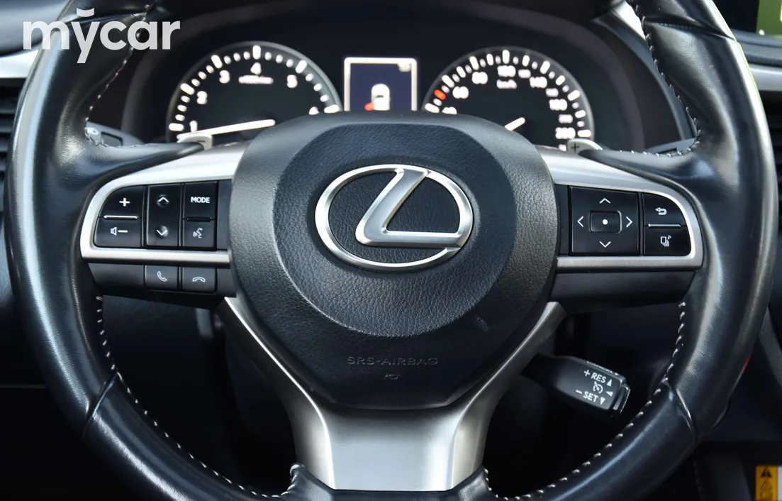 Lexus RX 2022