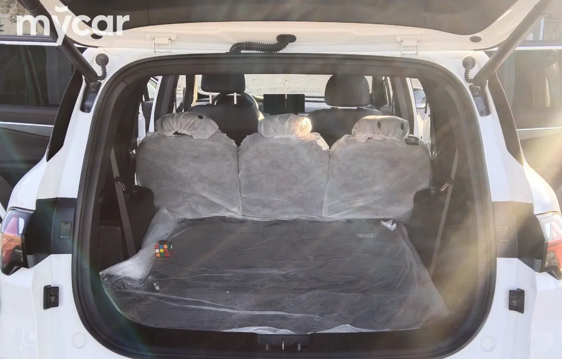 Geely Okavango 2024