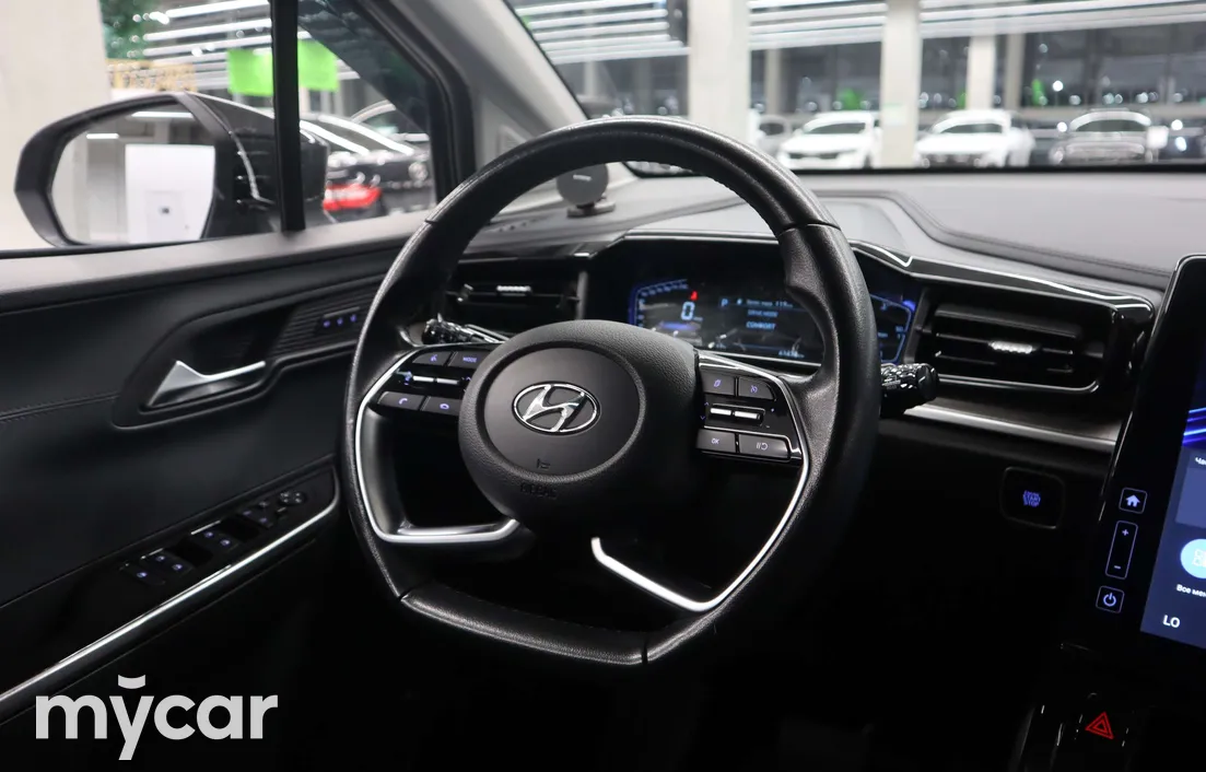 Hyundai Custin 2024