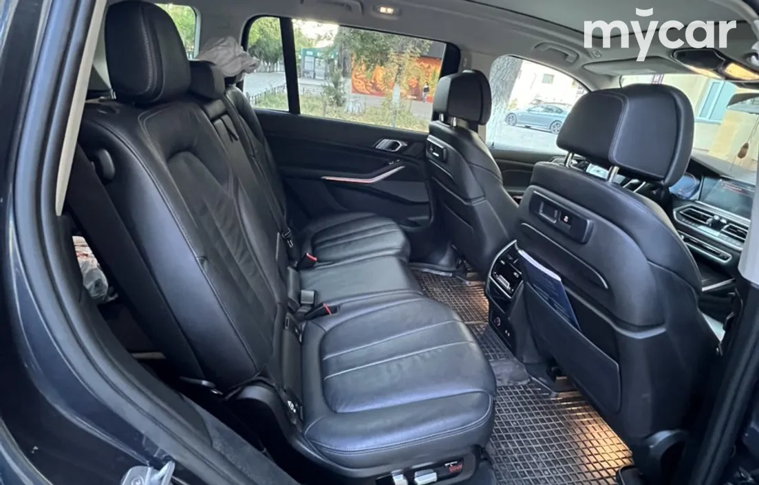 BMW X7 2020