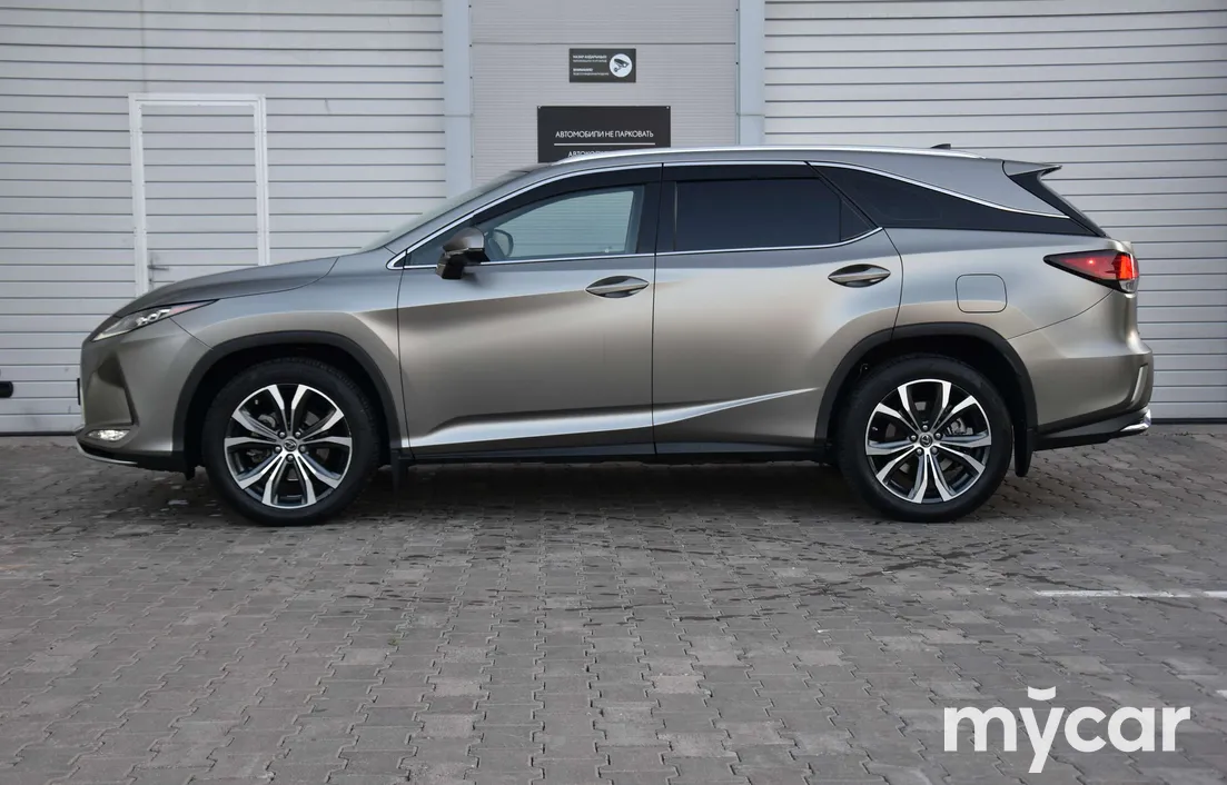 Lexus RX 2022