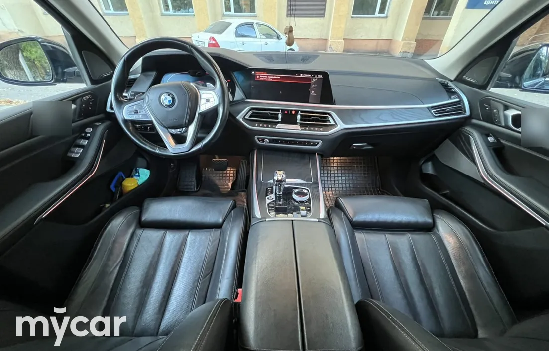 BMW X7 2020