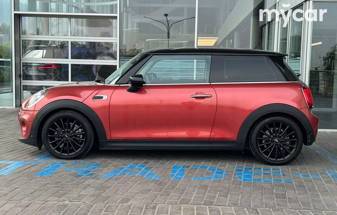 Mini Hatch 2020