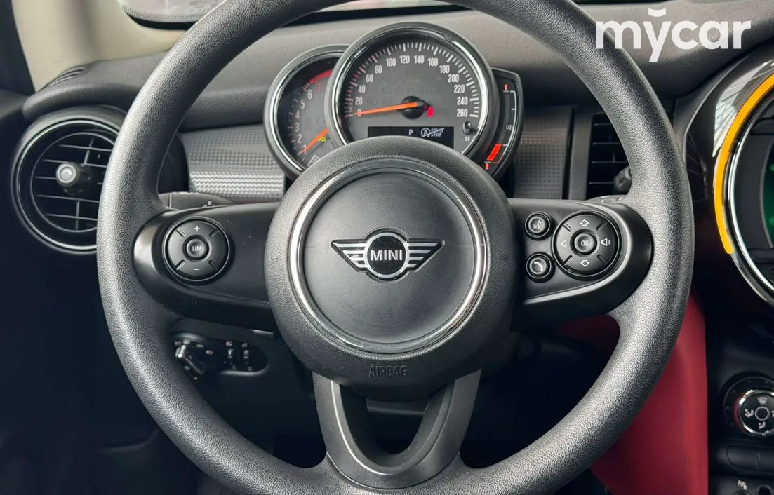 Mini Hatch 2020