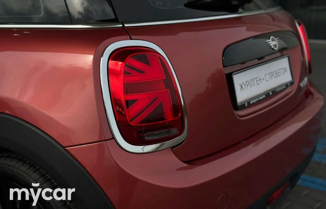Mini Hatch 2020