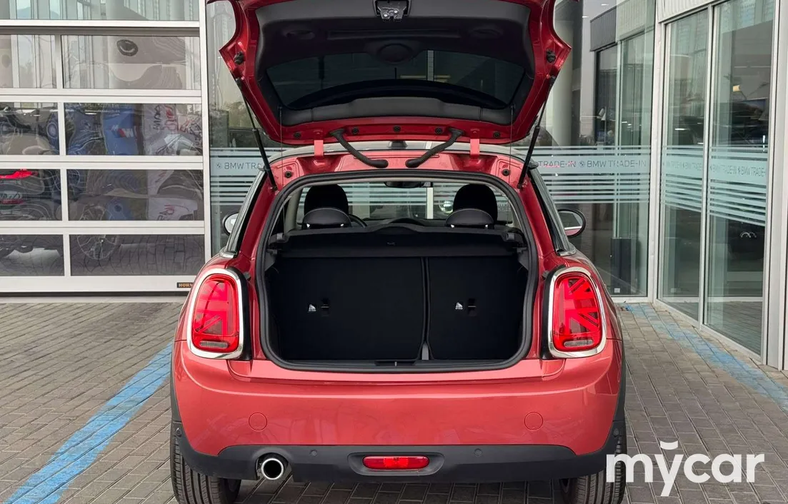 Mini Hatch 2020