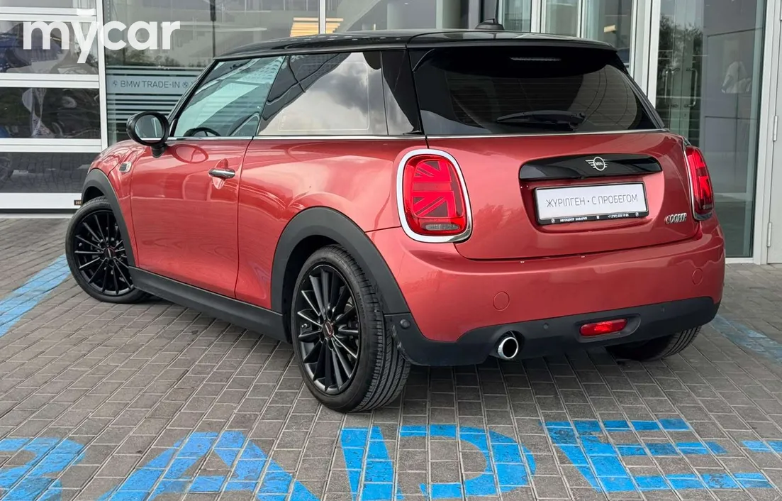 Mini Hatch 2020