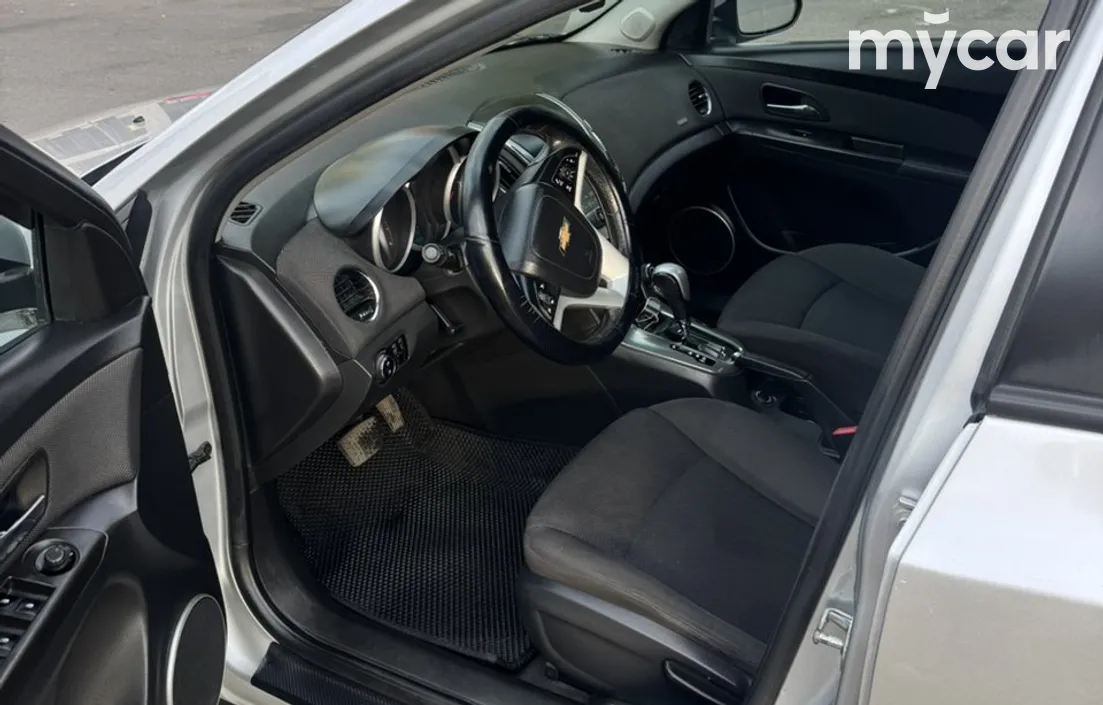 Chevrolet Cruze 2013