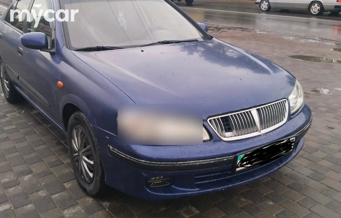 Nissan Almera 2002