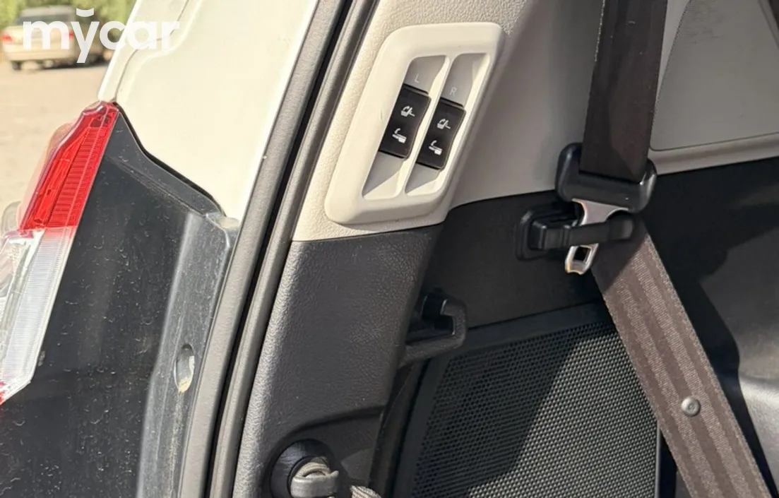 Toyota Land Cruiser Prado 2017