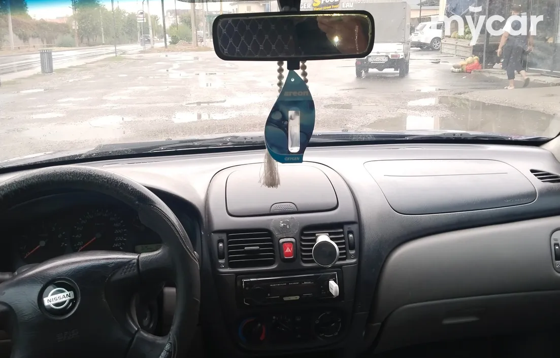 Nissan Almera 2002