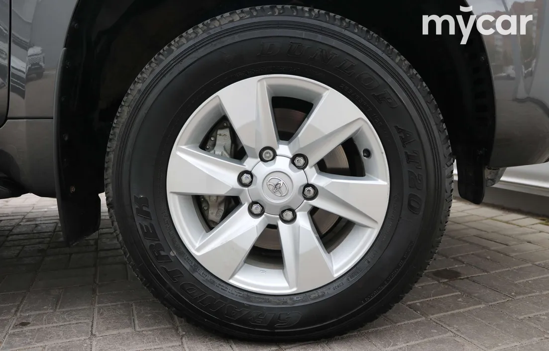 Toyota Land Cruiser Prado 2023